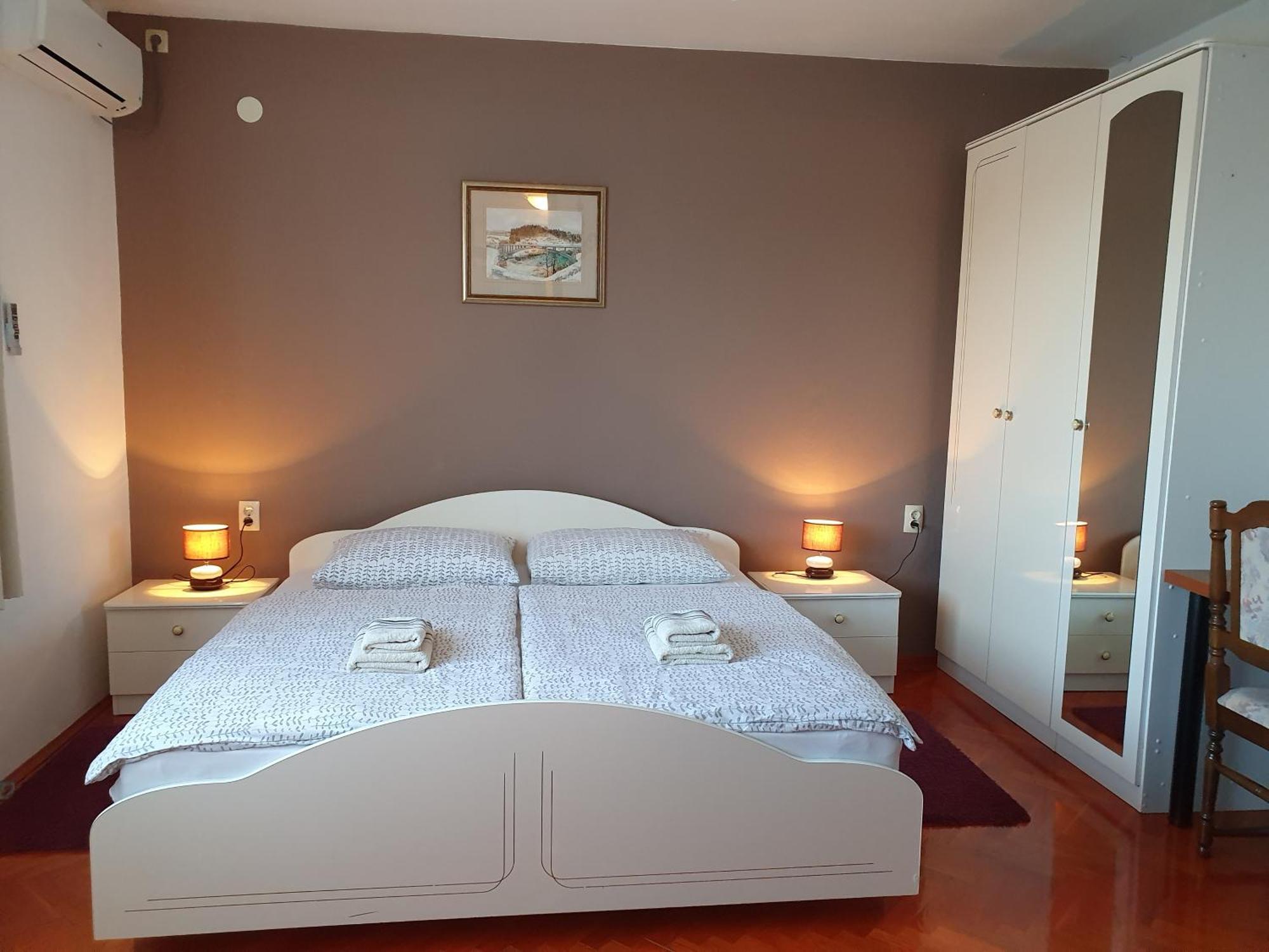 סלוניי Guesthouse Vila מראה חיצוני תמונה