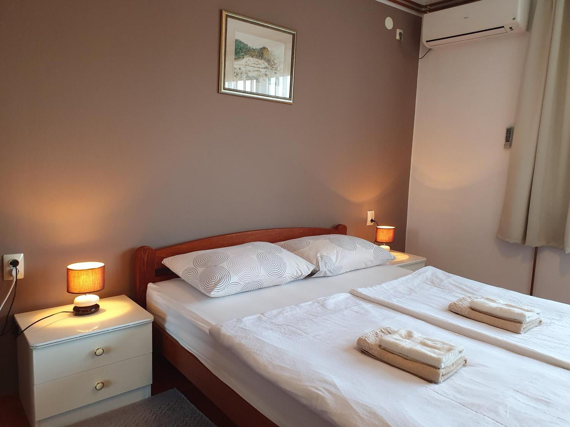 סלוניי Guesthouse Vila מראה חיצוני תמונה